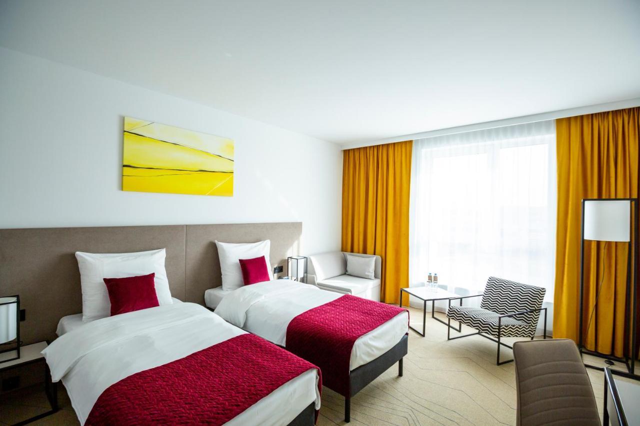 Standard Twin Room,972195559:JPEG